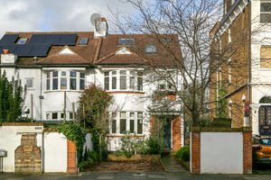 Waldegrave Park, Strawberry Hill- click for photo gallery